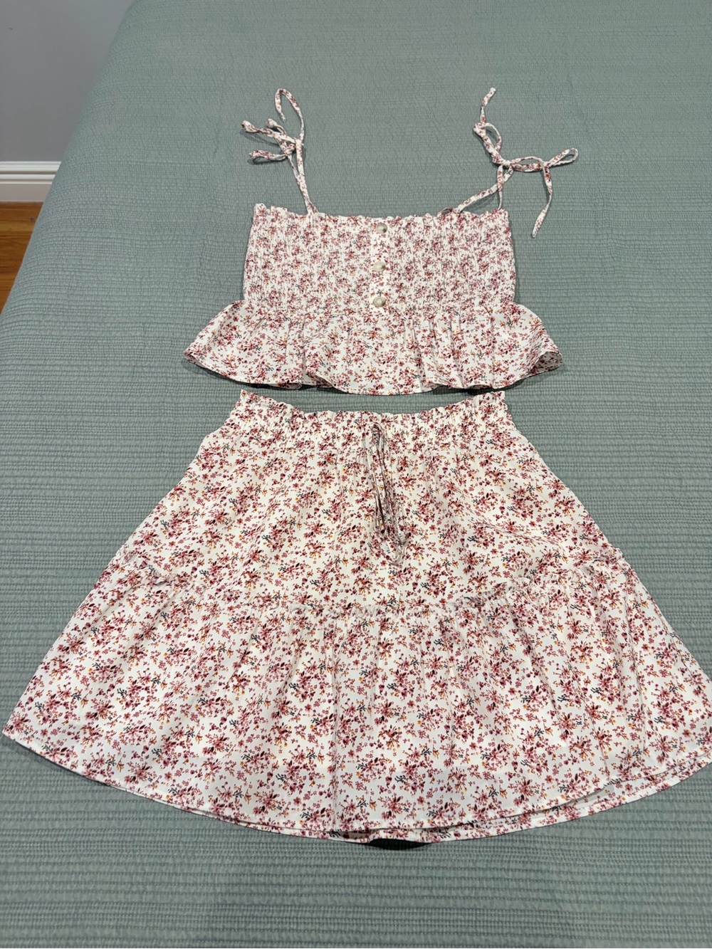 Paper Crane Floral Smocked Crop Top & Tiered Skirt Set Size Small